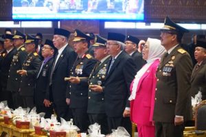 Wakil Gubernur Provinsi Sumatera Selatan (Sumsel), Mawardi Yahya, secara live streaming mendengarkan Pidato Kenegaraan Presiden Republik Indonesia, Joko Widodo, dalam rangka memperingati Hari Ulang Tahun (HUT) Kemerdekaan Republik Indonesia ke 78, di Ruang Rapat Paripurna DPRD Provinsi Sumsel, pada hari Rabu tanggal 16 Agustus 2023.