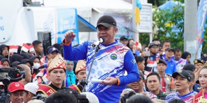 Event Tahunan Sriwijaya Ranau Gran Fondo (SRGF) kembali digelar di pelataran Danau Ranau, Kecamatan Banding Agung, Kabupaten Ogan Komering Ulu (OKU) Selatan, dan ditandai dengan pengibaran bendera start oleh Gubernur Provinsi Sumatera Selatan (Sumsel), Herman Deru, sekitar pukul 07.00 Wib, pada hari Sabtu pagi tanggal 19 Agustus 2023.