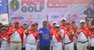 Wakil Gubernur (Wagub) Provinsi Sumatera Selatan (Sumsel), Mawardi Yahya, membuka secara langsung Foursomes Golf Tournament