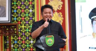 Gubernur Sumsel, Herman Deru, menghadiri Peringatan Hari Ulang Tahun X Kerukunan Perempuan Pensiunan Sumatera Selatan (KPPS) Tahun 2023, di Griya Agung Selasa (29/8) pagi.