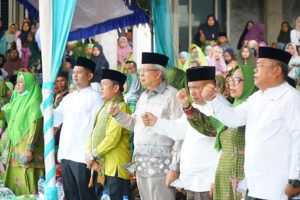 Wakil Gubernur (Wagub) Provinsi Sumatera Selatan (Sumsel), Mawardi Yahya, menghadiri Pengajian Tripal Nahdatul Ulama (NU) dan Muslimat yang dilaksanakan di Masjid Sabilul Muttaqin, Desa Dabuk Makmur, Kecamatan Mesuji Raya, Kabupaten Ogan Komering Ilir (OKI), pada hari Minggu tanggal 17 September 2023.