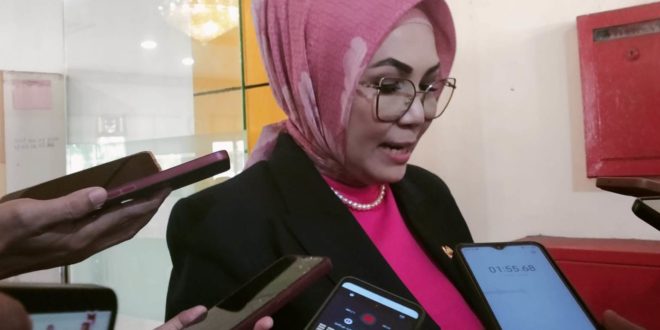 Ketua DPRD Provinsi Sumatera Selatan, Hj. Anita Noeringhati, saat diwawancarai mengenai Pj. Gubernur Sumsel Usulan DPRD, pada hari Jum'at tanggal 1 September 2023. (bekisarmedia.id/angga putra)