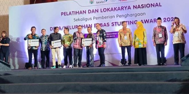 Desa Ulak Teberau yang berada di Kabupaten Musi Banyuasin (Muba), Provinsi Sumatera Selatan (Sumsel), berhasil meraih penghargaan bergengsi sebagai Desa Bebas Stunting dalam sebuah acara penghargaan yang diselenggarakan di tingkat nasional. (foto : Humas Pemkab Muba)