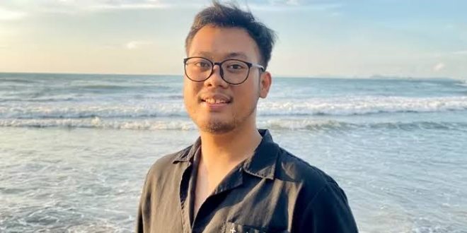 Noval Hariyanto, pemuda asal Desa Tegal Rejo di Kabupaten Muara Enim, penerima program beasiswa Bidiksibà dari PT. Bukit Asam Tbk. (foto : PT. Bukit Asam)