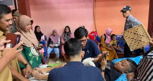 Suasana Khitanan Gratis yang digelar oleh PT. Bukit Asam Tbk bekerja sama dengan PT. Bukit Asam Medika di sekitar wilayah operasional perusahaan. (foto : PT. Bukit Asam)