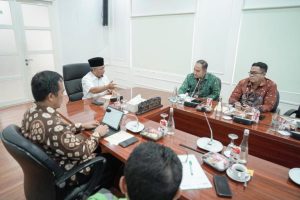 Pj. Bupati Kabupaten Musi Banyuasin, H. Apriyadi Mahmud, Menerima Kepala Badan Pusat Statistik Provinsi Sumatera Selatan di Kantor Perwakilan Musi Banyuasin di Palembang, hari Rabu tanggal 21 Februari 2024. (foto : Dinkominfo Muba)