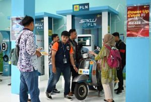Booth PLN di Gelaran Indonesia Internasional Motor Show (IIMS) Tahun 2024 yang berlangsung sejak 15-25 Februari di JIEXPO Kemayoran, Jakarta. (foto : Dokumentasi PT. PLN)