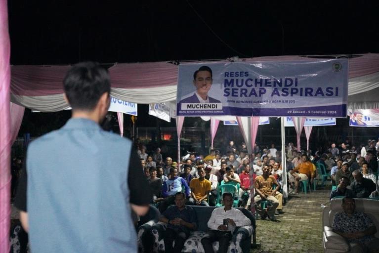 Wakil Ketua Dewan Perwakilan Rakyat Daerah Provinsi Sumatera Selatan, Muchendi Mahzareki, melakukan Reses Tahap I Tahun 2024 di Desa Kijang Ulu Kecamatan Kayuagung Kabupaten Ogan Komering Ilir. 