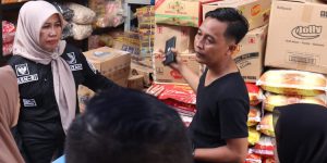Pemerintah Kabupaten (Pemkab) Musi Banyuasin (Muba) melalui Dinas Perdagangan dan Perindustrian (Dindagperin), melakukan Inspeksi Mendadak (sidak) ke pasar tradisional Randik, hari Jum'at tanggal 23 Februari 2024. (foto : Dinkominfo Muba)