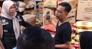 Pemerintah Kabupaten (Pemkab) Musi Banyuasin (Muba) melalui Dinas Perdagangan dan Perindustrian (Dindagperin), melakukan Inspeksi Mendadak (sidak) ke pasar tradisional Randik, hari Jum'at tanggal 23 Februari 2024. (foto : Dinkominfo Muba)