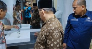 Pj. Bupati Kabupaten Musi Banyuasin (Muba), H. Apriyadi Mahmud, diwakili oleh Asisten Bidang Pemerintahan dan Kesejahteraan Rakyat Sekretariat Daerah (Setda) Kabupaten Muba, Yudi Herzandi, melakukan peninjauan kesiapan lokasi pelaksanaan MTQ ke 30 Tingkat Provinsi Sumatera Selatan (Sumsel) Tahun 2024, di Kota Sekayu, hari Jum’at tanggal 8 Maret 2024. (foto : eka Sahputra)