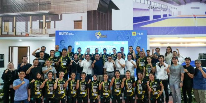 Skuad Jakarta Elektrik PLN yang akan mengikuti Kompetisi Bola Voli Indonesia, Proliga Tahun 2024. (Tri Ricki Yakub)