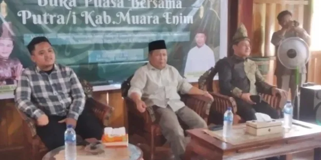 Ketua Dewan Pimpinan Wilayah (DPW) Partai Kebangkitan Bangsa (PKB) Provinsi Sumatera Selatan (Sumsel), Ramlan Holdan, menjadi narasumber pada Dialog Kepemudaan dan Buka Puasa Bersama Putra dan Putri Kabupaten Muara Enim yang digelar di Dekranasda Jakabaring, Palembang, hari Kamis tanggal 28 Maret 2024. (bekisarmedia.id/mirza ikhsan)