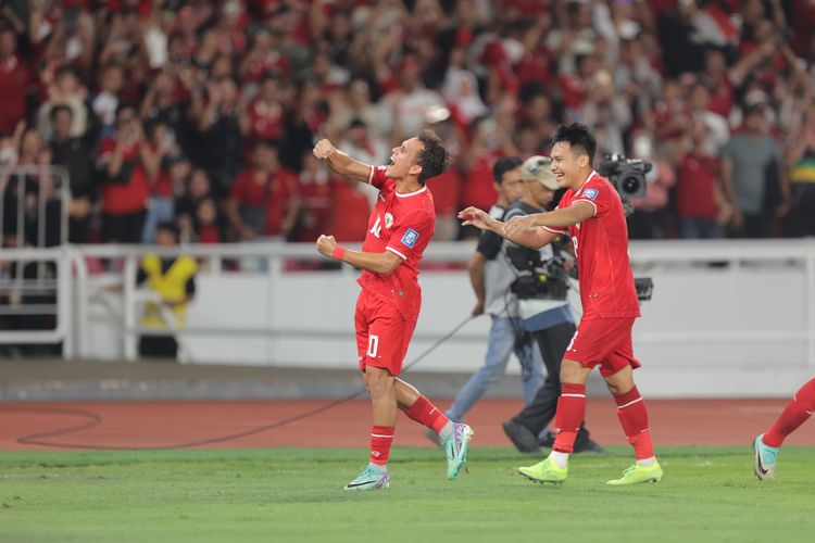 Selebrasi penyerang timnas Indonesia, Egy Maulana Vikri, saat berhasil mencetak gol ke gawang Vietnam, pada laga Indonesia vs Vietnam dalam laga Kualifikasi Piala Dunia 2026 Zona Asia, Kamis (21/3/2024) di Stadion Gelora Bung Karno, Jakarta. (kompas.com/antonius aditya mahendra)