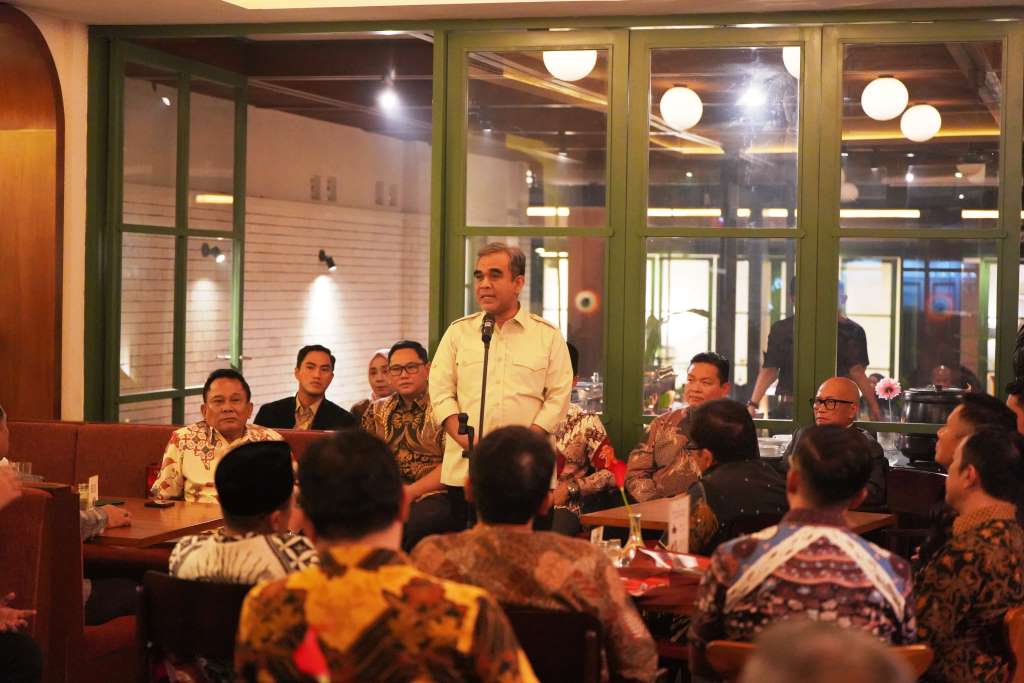 Sekretaris Jenderal Partai Gerakan Indonesia Raya, Ahmad Muzani, menghadiri acara buka puasa bersama dengan jajaran pengurus Partai Gerindra Provinsi Jawa Barat dan Anggota Dewan Perwakilan Rakyat Daerah terpilih, pada hari Kamis tanggal 28 Maret 2024 di Bandung. (dok. gerindra)