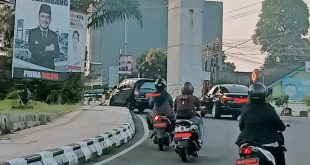 Baliho Prima Salam For Palembang terpasang di simpang angkatan 45, Kelurahan Lorok Pakjo, Kecamatan Ilir Barat I, Kota Palembang (BekisarMedia.id/Oyong Hairudin)