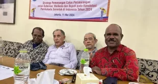 Para pimpinan Komnas Pilkada Independen dan PAK HAM Papua menjadi narsum pada FGD dengan tema Strategi pemenangan calon perseorangan untuk Gubernur, Walikota dan Bupati pada Kontestasi Pemilu Serentak Tahun 2024 di Jakarta, 11 Mei 2024 (Mathius Murib/PAK HAM Papua)
