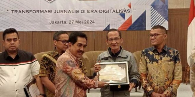 Staf Khusus Menteri Komunikasi dan Informatika Republik Indonesia, Prof. Widodo Muktiyo, menghadiri Peringhatan Hari Ulang Tahun ke 2 Pro Jurnalismedia Siber, hari Senin tanggal 27 Mei 2024. (bekisarmedia.id/laras)