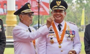 Askolani dan Slamet Somosentono, Bupati dan Wakil Bupati Kabupaten Banyuasin Periode 2018-2023. (Humas Pemkab Banyuasin)