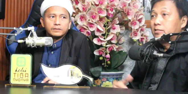 Kgs. Iqbal Ramadhani, Kuasa Hukum Pasangan Bakal Calon Wali Kota (Bacawako) dan Wakil Wali Kota Palembang dari Jalur Perseorangan, Mgs. Ahmad Fauzan Yayan dan H. Khalid. (Bekisar Media / Oyong Hairudin)