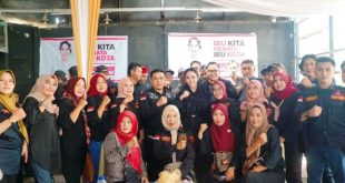 Dewan Pimpinan Daerah (DPD) Gerakan Rakyat Indonesia Bersatu (GRIB) Jaya Provinsi Sumatera Selatan (Sumsel) dan jajaran, melakukan silaturahmi dengan Bakal Calon Wali Kota Palembang, Nandriani Octarina, di Markas Besar GRIB Jaya Sumsel, pada hari Rabu pagi, tanggal 19 Juni 2024. (Bekisar Media / Oyong Hairudin)