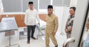 Pj. Bupati Kabupaten Musi Banyuasin, H. Apriyadi Mahmud, saat meresmikan Puskesmas Tenggulang Raya di Kecamatan Babat Supat, hari Kamis tanggal 4 April 2024. (bekisarmedia.id/eka sahputra)