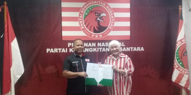 Ir. Hj. Lucianty, S.E., resmi menerima Surat Keputusan (SK) dari Partai Kebangkitan Nusantara (PKN) untuk maju sebagai Bakal Calon Bupati (Cabup) Kabupaten Musi Banyuasin (Muba) periode 2024-2029. (Bekisar Media / Edi Triono)