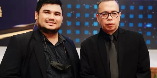 Direktur Eksekutif Lintas Politika Indonesia, Kemas Khoirul Mukhlis, bersama manajer Personal Branding Lintas Politika, Muhammad Darmansa. (Bekisar Media / dokumen Kemas Khoirul Mukhlis)