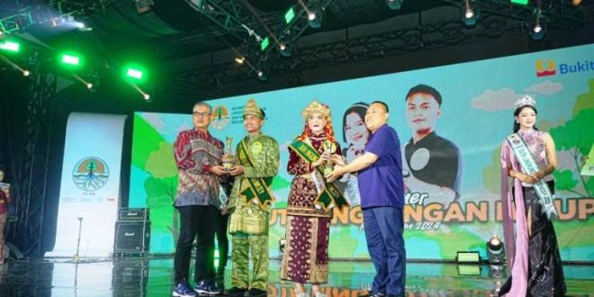 PT. Bukit Asam menggelar pemilihan Duta Lingkungan Hidup Kabupaten Muara Enim tahun 2024 di Gedung Serba Guna Tanah Putih, Tanjung Enim, pada hari Jum'at tanggal 5 Juli 2024. (Bekisar Media / Humas Bukit Asam)