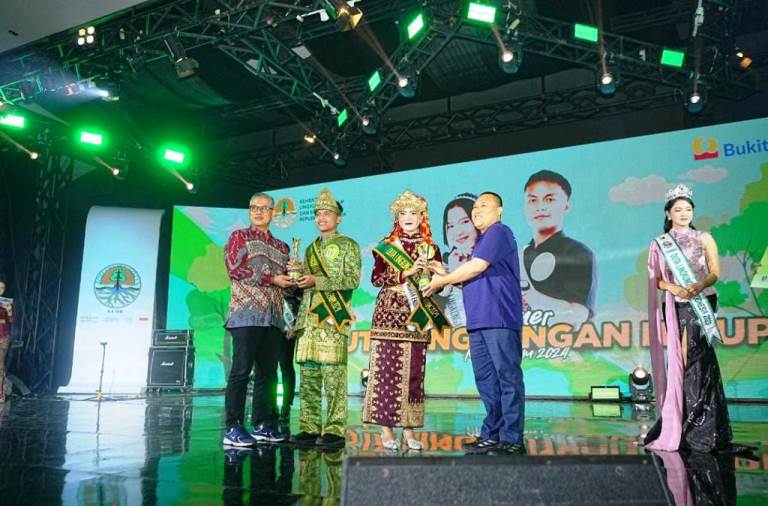 PT. Bukit Asam menggelar pemilihan Duta Lingkungan Hidup Kabupaten Muara Enim tahun 2024 di Gedung Serba Guna Tanah Putih, Tanjung Enim, pada hari Jum'at tanggal 5 Juli 2024. (Bekisar Media / Humas Bukit Asam)