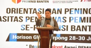 Anggota Badan Pengawas Pemilu Republik Indonesia, Herwyn JH Malonda, saat menghadiri Peningkatan Kapasitas Pengawas Pemilihan Ad Hoc se Provinsi Banten, pada hari Minggu tanggal 28 Juli 2024. (Bekisar Media / Bawaslu)