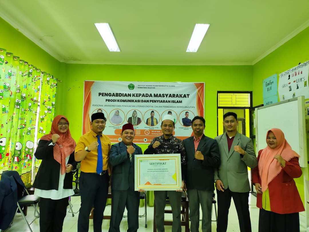 Program Studi (Prodi) Komunikasi Penyiaran Islam (KPI), Fakultas Dakwah, Institut Agama Islam (IAI) Nahdlatul Ulama (NU) Provinsi Sumatera Selatan (Sumsel) menggelar kegiatan Pengabdian Kepada Masyarakat (PKM) di Ponpes Sultan Mahmud Badaruddin, Palembang, 10 Agustus 2024. (Bekisar Media / Malik)