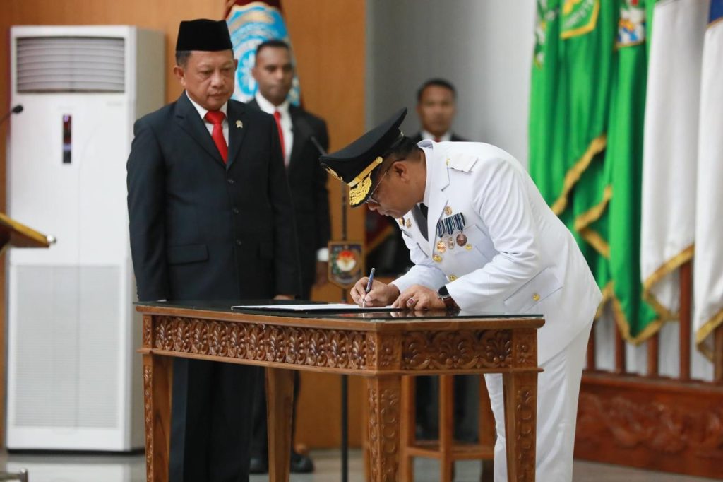 Rahman Hadi dilantik sebagai Pj. Gubernur Riau oleh Menteri Dalam Negeri (Mendagri) Republik Indonesia, Tito Karnavian, pada hari Kamis tanggal 15 Agustus 2024. (Bekisar Media / DPD.go.id)