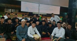 Bakal Calon Wakil Bupati (Cawabup) Kabupaten Musi Banyuasin (Muba), H. Syaparuddin, menghadiri acara Maulid Nabi Muhammad yang digelar di Masjid Al Abror, hari Selasa tanggal 17 September 2024. (bekisarmedia.id/eka Sahputra)