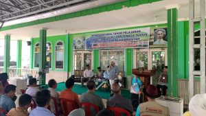 Calon Bupati Kabupaten Muba, Hj. Lucianty, silaturahmi bersama ratusan guru swasta di Desa Ulak Paceh Jaya, Kecamatan Lawang Wetan, hari Senin tanggal 23 September 2024. (BekisarMedia.id/Eka Sahputra)