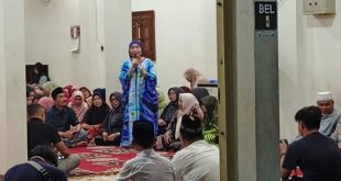 Bakal Calon Bupati (Cabup) Kabupaten Musi Banyuasin (Muba), Hj. Lucianty, kembali menghadiri acara undangan syukuran atas terpilihnya Suito sebagai Anggota Dewan Perwakilan Rakyat Daerah (DPRD) Kabupaten Muba dari Partai Kebangkitan Nusantara (PKN) dan silaturahmi dengan warga Dusun 3, Desa Kasmaran, Kecamatan Babat Toman, hari Jum’at tanggal 13 September 2024. (BekisarMedia.id/Eka Sahputra)