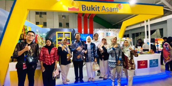 PTBA mengajak Sentra Industri Bukit Asam (SIBA) Rosella, SIBA Batik Kujur, Beskabean Coffee, FnR Craft, dan Arsyillah Craft dalam pameran yang mengangkat tema UMKM Maju Berkelanjutan Menuju Indonesia Emas. (BekisarMedia.id/PT. Bukit Asam)