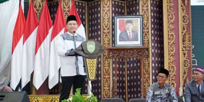 Pj. Gubernur Sumsel, Elen Setiadi, memberikan pengarahan pada acara Syukuran Keberhasilan Kafilah Provinsi Sumsel Meraih Juara 5 Nasional bertempat di Griya Agung Palembang, hari Jum'at tanggal 20 September 2024. (foto : Humas Pemprov Sumsel)