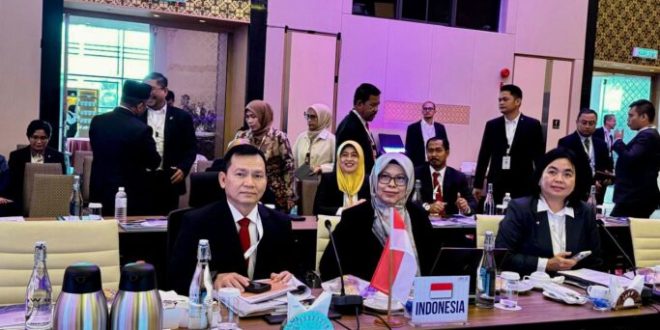 Penjabat (Pj.) Gubernur Provinsi Sumatera Selatan (Sumsel), Elen Setiadi, menghadiri Pertemuan Indonesia-Malaysia-Thailand Growth Triangle (IMT-GT) Chief Ministers and Governor’s Forum ke-21 yang dilaksanakan di Pusat Konferensi Pantai Desaru Johor Darul Takzim, Malaysia, hari Rabu tanggal 11 September 2024. (foto : Humas Pemprov Sumsel)