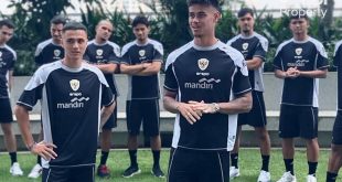 Mees Hilgers dan Eliano Reijnders saat menjalani latihan bersama pemain Timnas Indonesia yang lainnya. (foto : pssi.org)