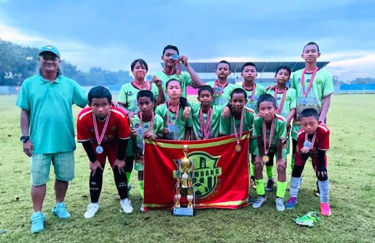 SSB PSS kali ini menjadi runner up Indonesia Grassroot Championship (IGC) tahun 2024 Regionel Sumatera Bagian Selatan (Sumbagsel), Kompetisi Sepak Bola Muda Menuju Thailand. (foto : Humas SSB PSSI)