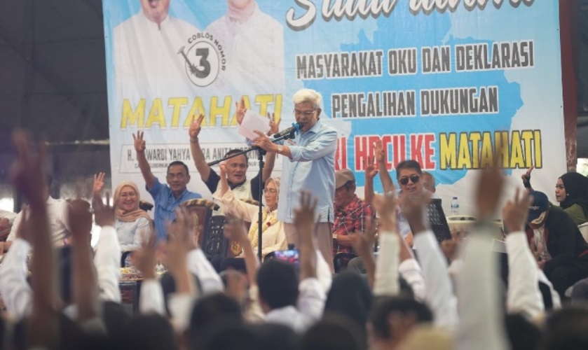 Calon Gubernur Sumatera Selatan Nomor Urut 3, Mawardi Yahya, menghadiri acara pengukuhan Tim Pemenangan di Gedung Serbaguna Hotel Redante 2, Kecamatan Baturaja, kabupaten Ogan Komering Ulu. (BekisarMedia.id/Angga)