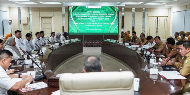 Pemerintah Kabupaten (Pemkab) Musi Banyuasin (Muba) menyambut hangat Entry Meeting Tim Badan Pemeriksa Keuangan (BPK) Perwakilan Provinsi Sumatera Selatan (Sumsel), pada hari Senin, tanggal 18 November 2024 di ruang Serasan Sekate. (foto : Dinkominfo Kabupaten Muba)