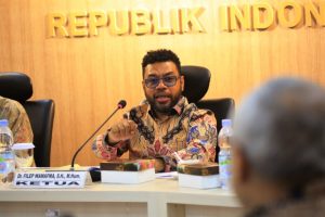 Ketua Komite III Dewan Perwakilan Daerah (DPD) Republik Indonesia, Filep Wamafma. (foto : dokumentasi pribadi Filep Wamafma)
