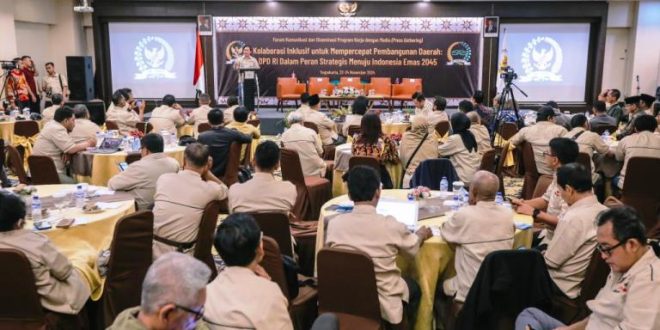 Sultan B. Najamudin, saat menghadiri Forum Komunikasi Dan Diseminasi Program Kerja Dengan Media bersama Koordinatoriat Wartawan Parlemen di Yogyakarta, pada hari Jumat, tanggal 22 November 2024. (foto : dpd ri)