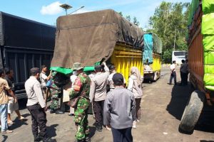 Balai Karantina Hewan, Ikan, dan Tumbuhan (BKHIT) Provinsi Sumatera Selatan (Sumsel) menggelar Operasi Patuh Karantina untuk menjamin hewan, ikan, dan tumbuhan yang dilalulintaskan antar provinsi pada momentum Natal dan Tahun Baru (Nataru) 2024-2025, bebas dari hama penyakit. (BekisarMedia.id/Laras)