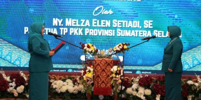 Pj. Ketua TP PKK Kabupaten Muba menghadiri pelantikan Pj. Ketua TP PKK Kota Palembang, pada hari Senin, tanggal 2 Desember 2024 di Griya Agung, Palembang. (BekisarMedia.id/Angga)