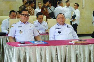 Sandi Fahlepi mendampingi Pj Gubernur Sumatera Selatan Elen Setiadi dalam Evaluasi Kinerja Penjabat Gubernur Triwulan II Bulan Desember Tahun 2024 dan Januari Tahun 2025.