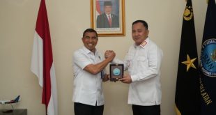 Kepala Kantor Wilayah Kementerian Hukum Sumatera Selatan, Agato P. P. Simamora, bersama rombongan melakukan audiensi dengan Kepala Badan Narkotika Nasional (BNN) Provinsi Sumatera Selatan, Guruh Achmad Fadiyanto, pada Rabu (22/1/2025).