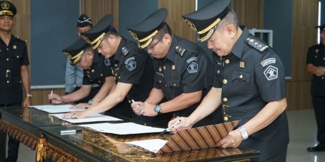 Pelantikan Pejabat Non Manajerial oleh Kakanwil Kemenkum Sumsel, (20/1/2025). (Isti)
